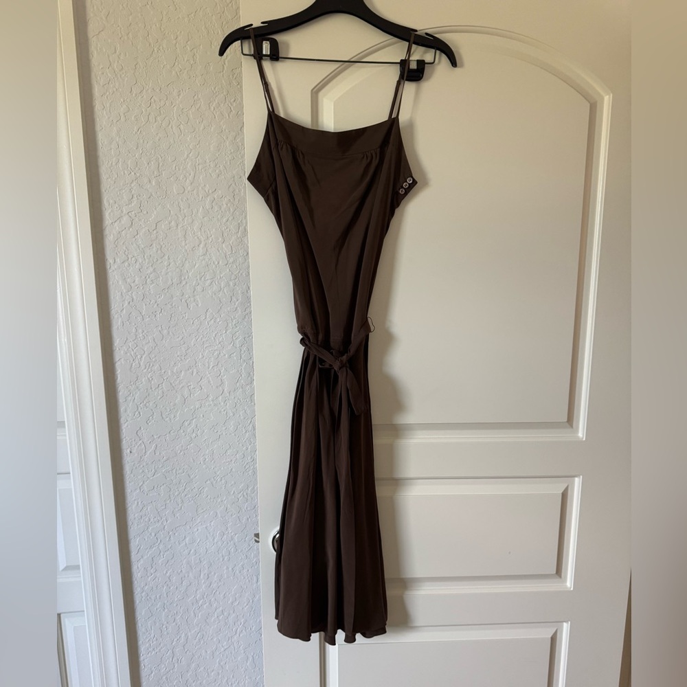 Bcbg max azria brown silk dress. Size small